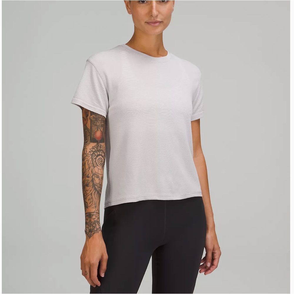NWOT Lululemon Train To Be Short Sleeve Shirt